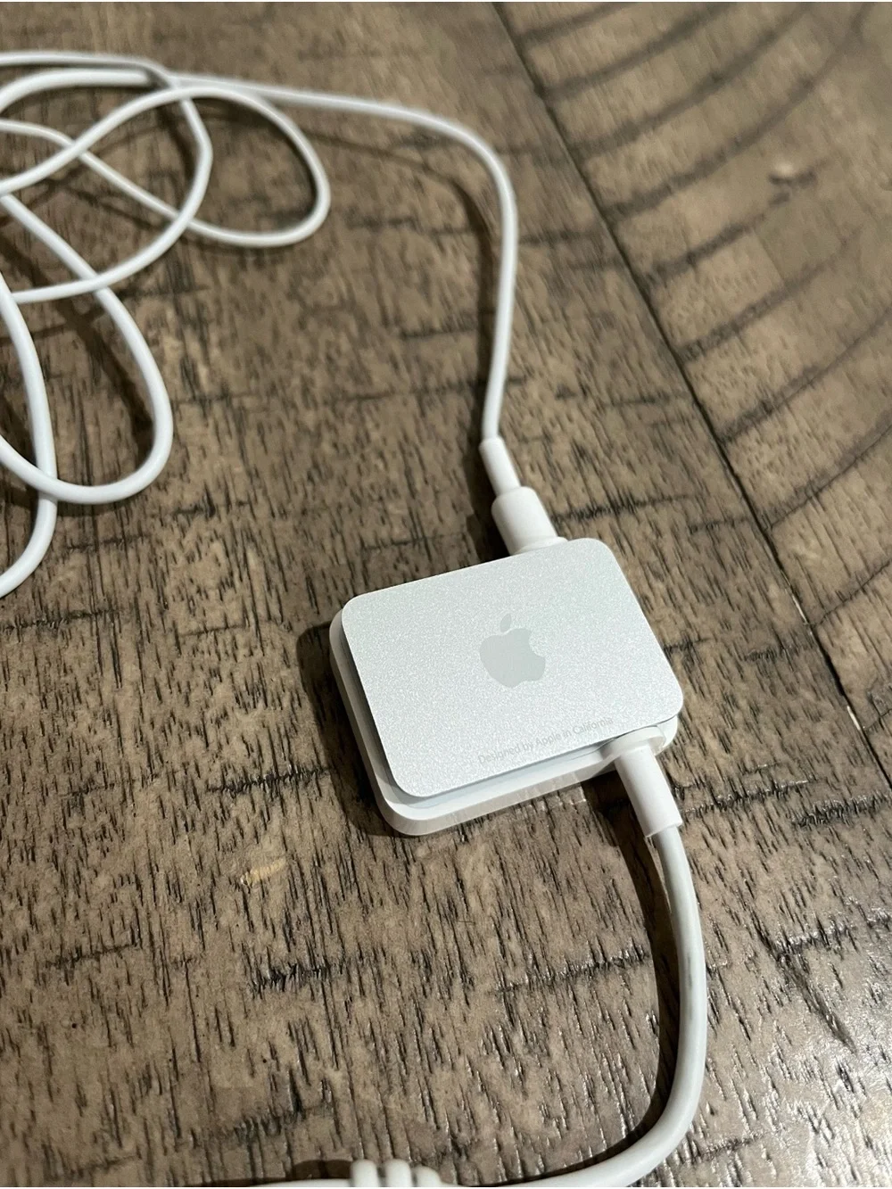 Apple iPod A1187 FM Radio Remote 2007, Authentic 4th Gen Mini White w/ Ear Buds